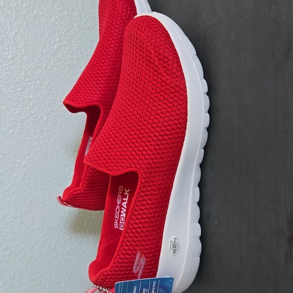 NWT Skechers Red Go Walk Slip On Shoes Size 7.5 - Picture 2 of 9